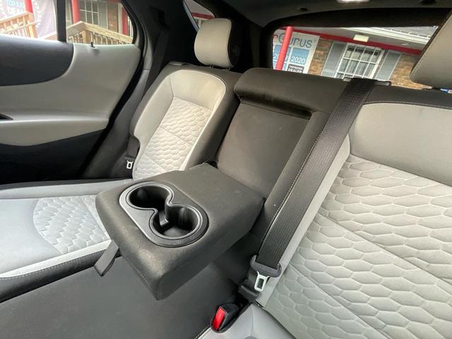 Photo of 2020 Summit White Chevrolet Equinox