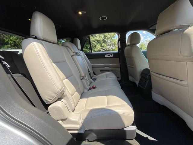 Photo of 2014 GREY Ford Explorer