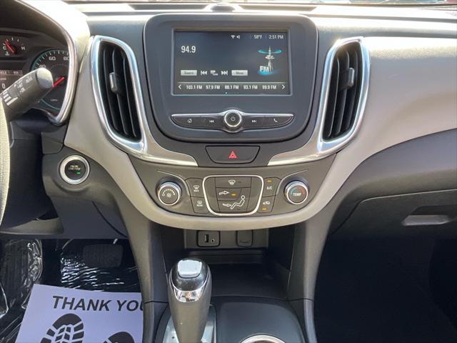 Photo of 2018 Silver Ice Metallic Chevrolet Equinox