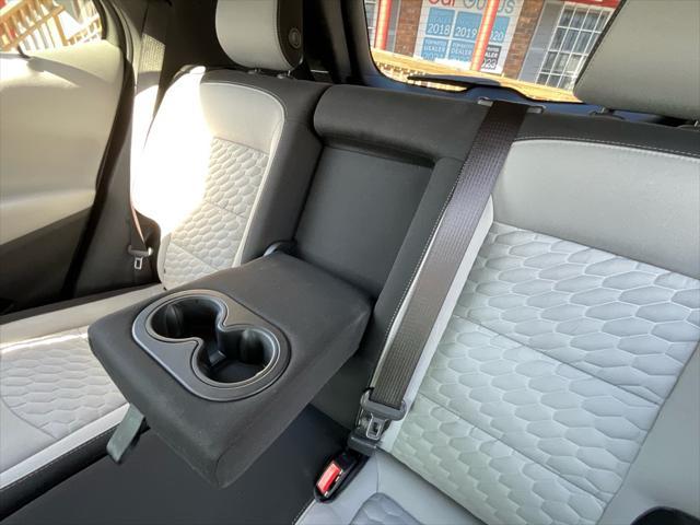 Photo of 2018 Silver Ice Metallic Chevrolet Equinox