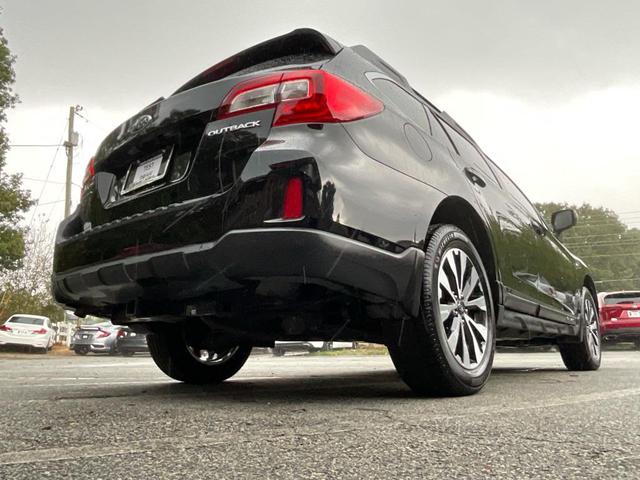 Photo of 2016 Crystal Black Silica Subaru Outback