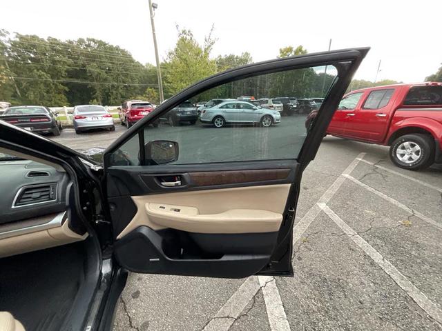 Photo of 2016 Crystal Black Silica Subaru Outback