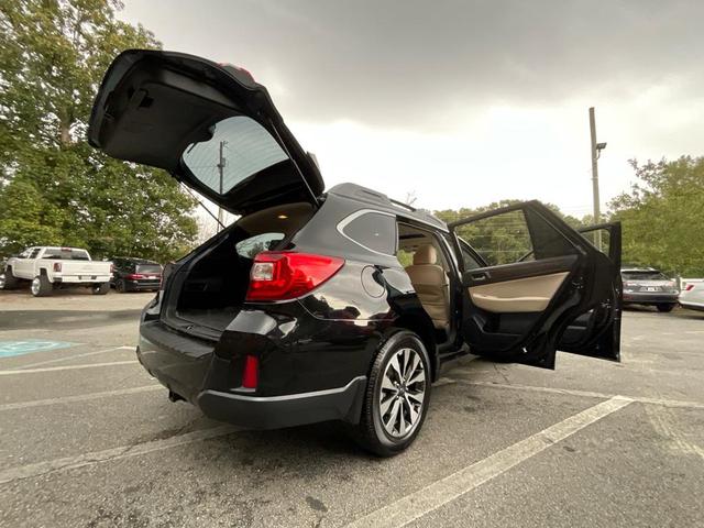 Photo of 2016 Crystal Black Silica Subaru Outback