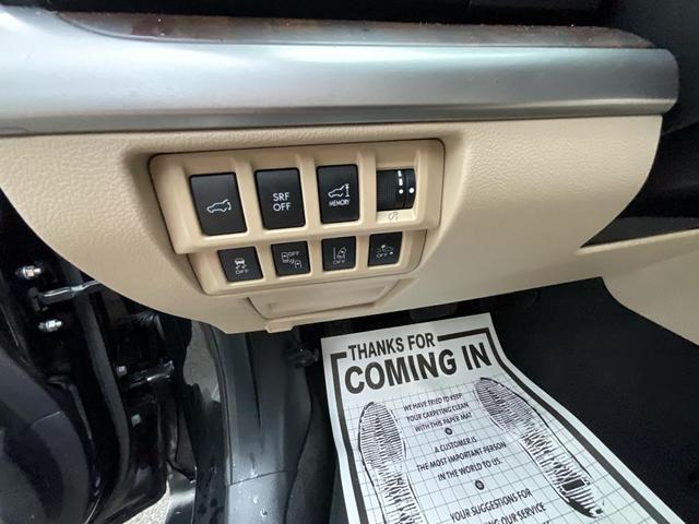 Photo of 2016 Crystal Black Silica Subaru Outback