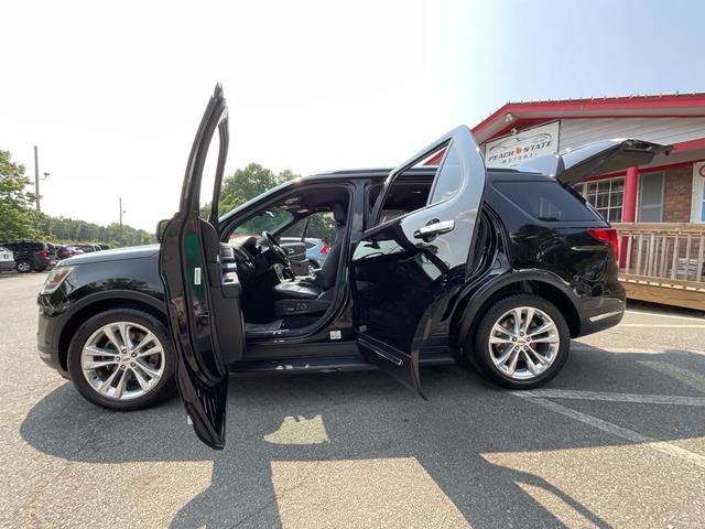 Photo of 2018 Shadow Black Ford Explorer