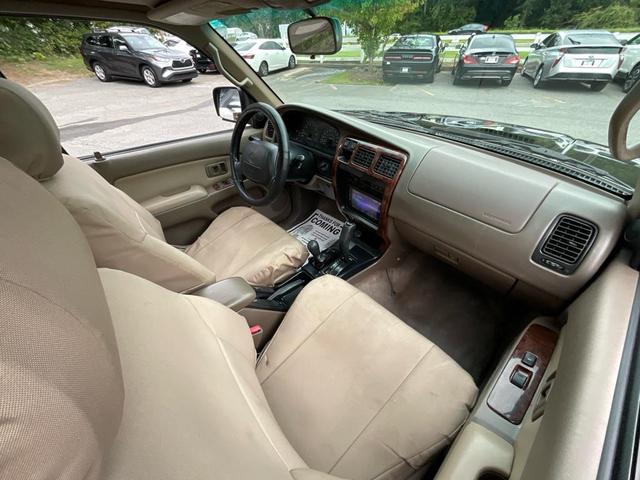 Photo of 1996 BLACK Toyota 4Runner
