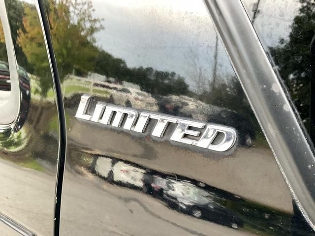 Photo of 1996 BLACK Toyota 4Runner