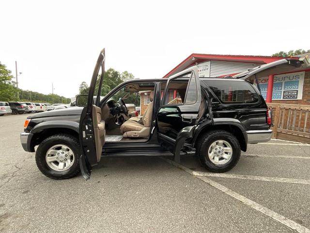 Photo of 1996 BLACK Toyota 4Runner