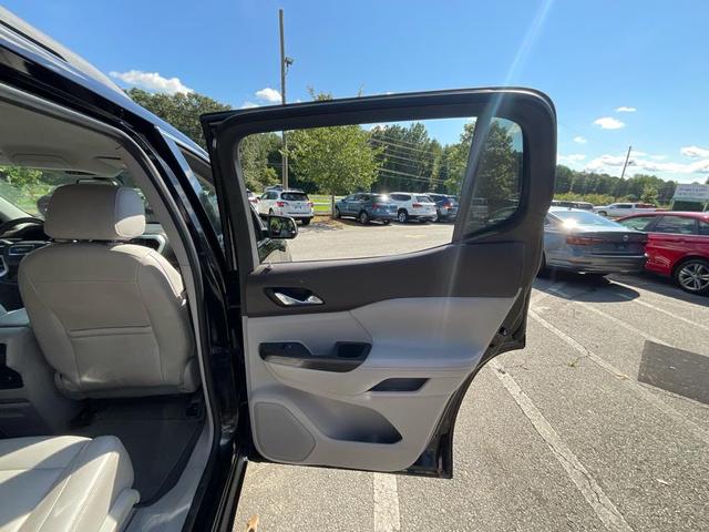 Photo of 2017 Ebony Twilight Metallic GMC Acadia