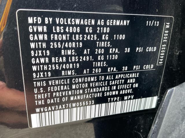 Photo of 2014 Deep Black Pearl Volkswagen Tiguan