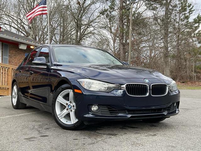 Photo of 2015 BLUE BMW 328