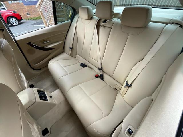 Photo of 2015 BLUE BMW 328