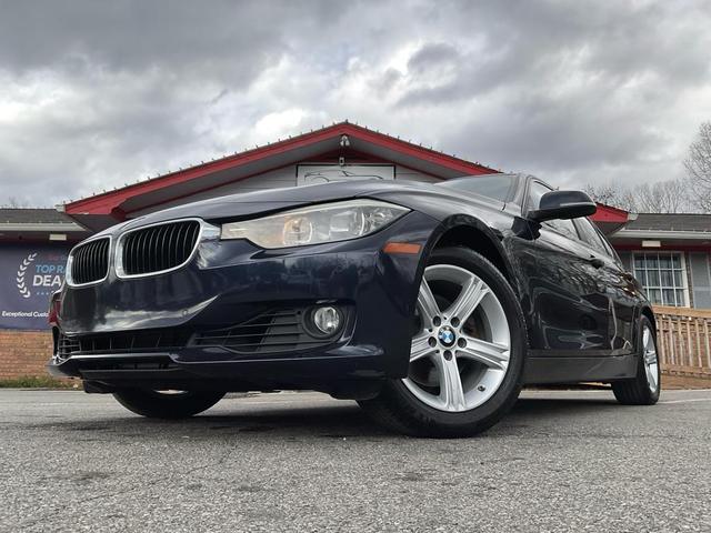 Photo of 2015 BLUE BMW 328