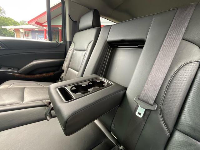 Photo of 2016 Black Chevrolet Suburban
