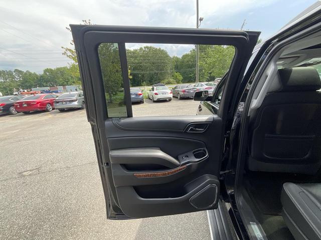 Photo of 2016 Black Chevrolet Suburban