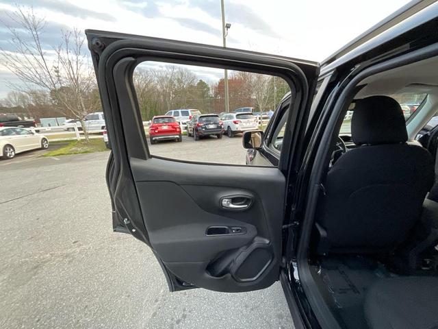 Photo of 2020 Black Clearcoat Jeep Renegade