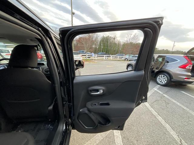 Photo of 2020 Black Clearcoat Jeep Renegade