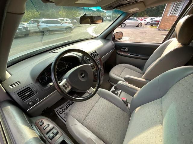 Photo of 2006 Silverstone Metallic Chevrolet Uplander