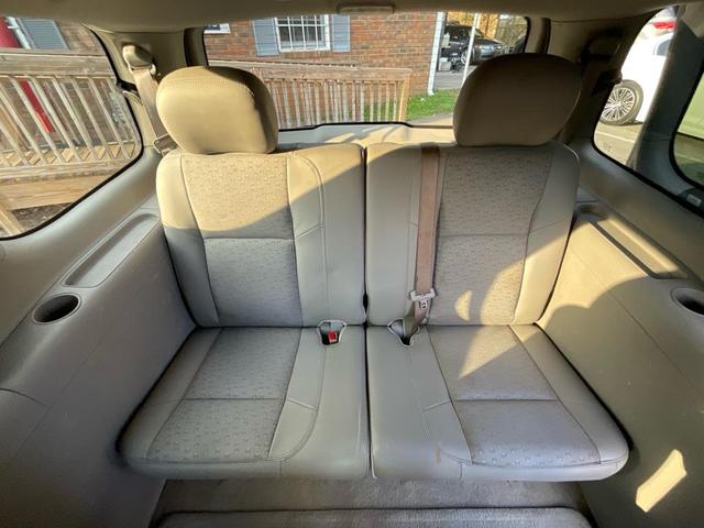 Photo of 2006 Silverstone Metallic Chevrolet Uplander