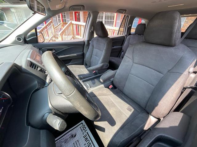 Photo of 2019 White Diamond Pearl Honda Pilot