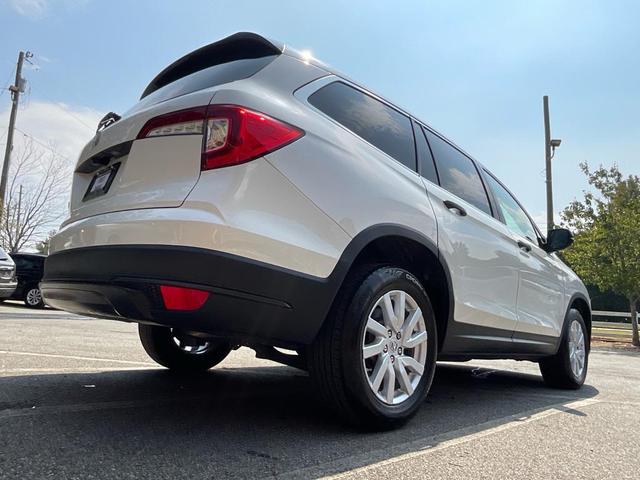 Photo of 2019 White Diamond Pearl Honda Pilot