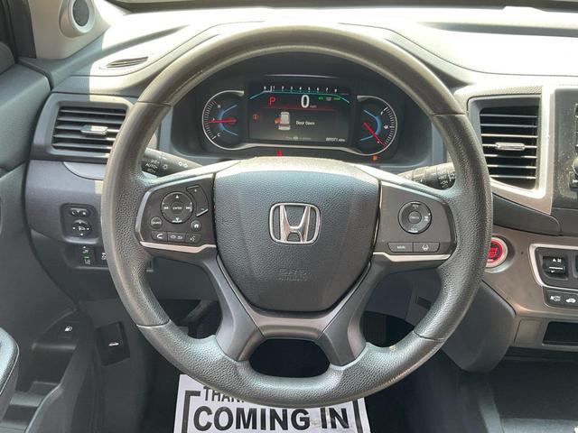 Photo of 2019 White Diamond Pearl Honda Pilot