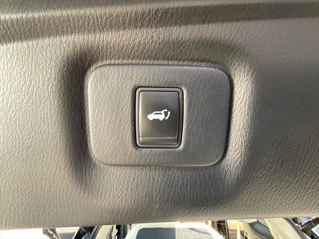 Photo of 2017 Black Obsidian INFINITI QX60