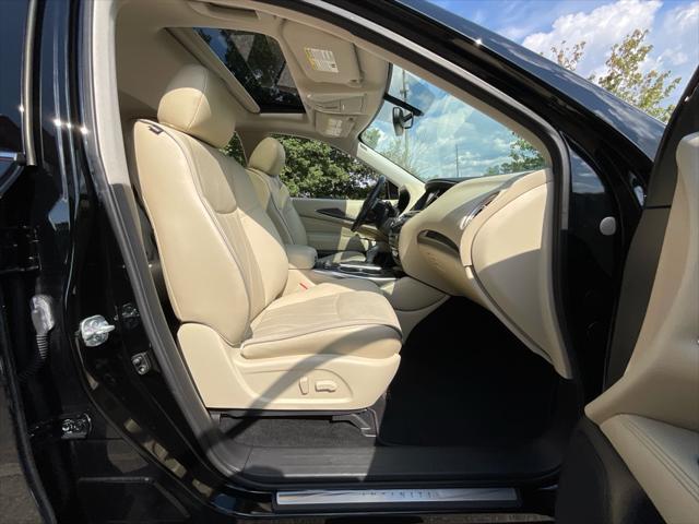 Photo of 2017 Black Obsidian INFINITI QX60