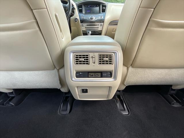 Photo of 2017 Black Obsidian INFINITI QX60