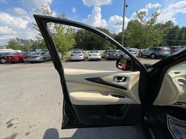 Photo of 2017 Black Obsidian INFINITI QX60