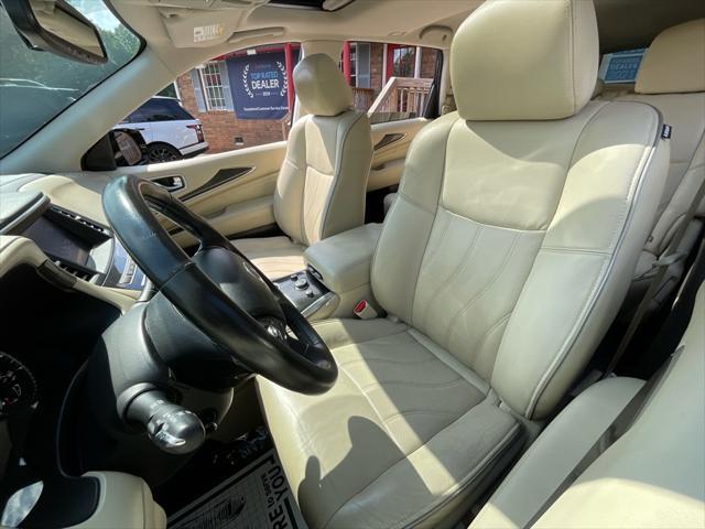 Photo of 2017 Black Obsidian INFINITI QX60