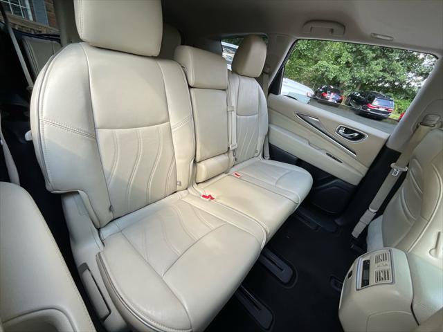 Photo of 2017 Black Obsidian INFINITI QX60