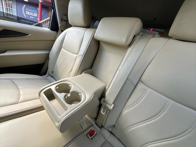 Photo of 2017 Black Obsidian INFINITI QX60