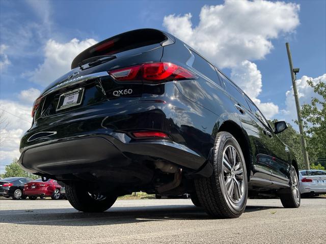 Photo of 2017 Black Obsidian INFINITI QX60