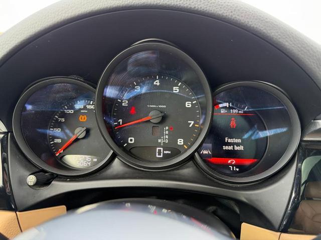 Photo of 2018 Volcano Grey Metallic Porsche Macan