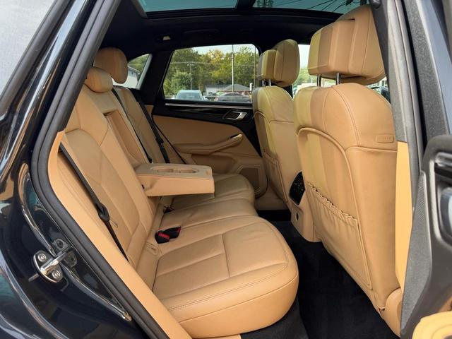 Photo of 2018 Volcano Grey Metallic Porsche Macan
