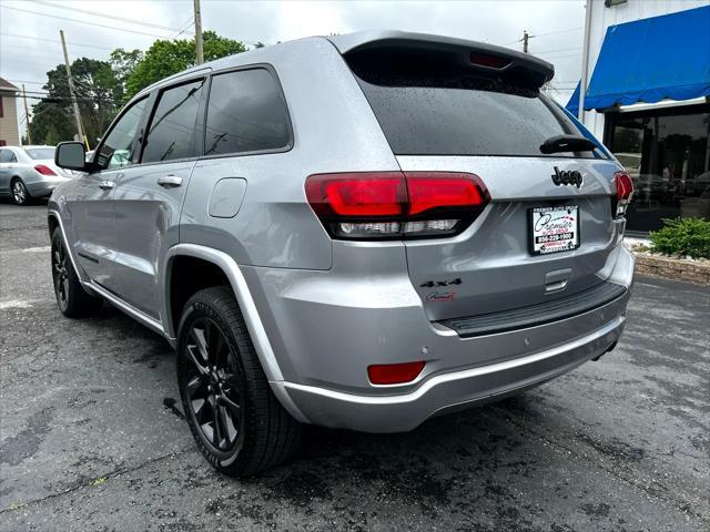 Photo of 2018 Billet Silver Metallic Clearcoat Jeep Grand Cherokee