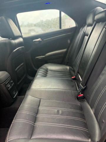 Photo of 2015 Black Chrysler 300