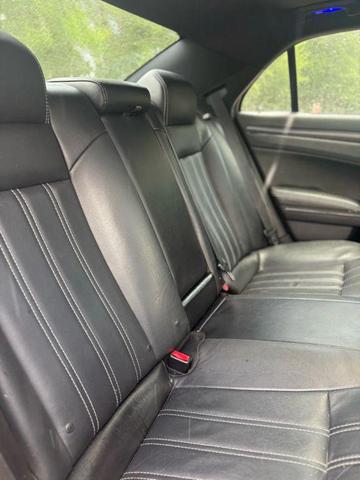 Photo of 2015 Black Chrysler 300