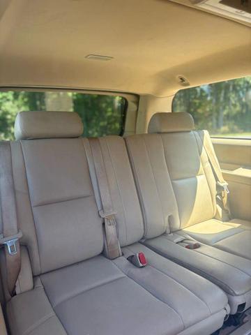 Photo of 2013 Pearl Cadillac Escalade ESV