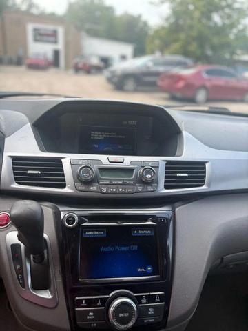 Photo of 2014 Crystal Black Pearl Honda Odyssey