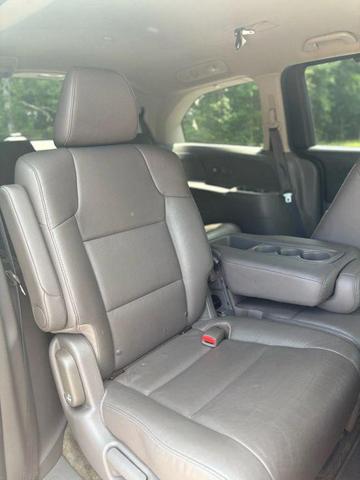 Photo of 2014 Crystal Black Pearl Honda Odyssey