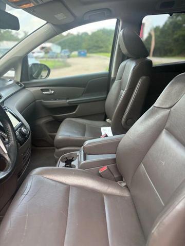 Photo of 2014 Crystal Black Pearl Honda Odyssey