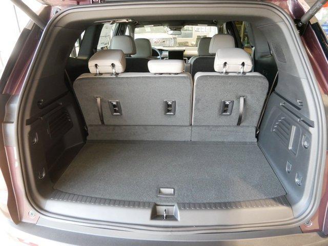 Photo of 2025 Crystal Metallic GMC Acadia