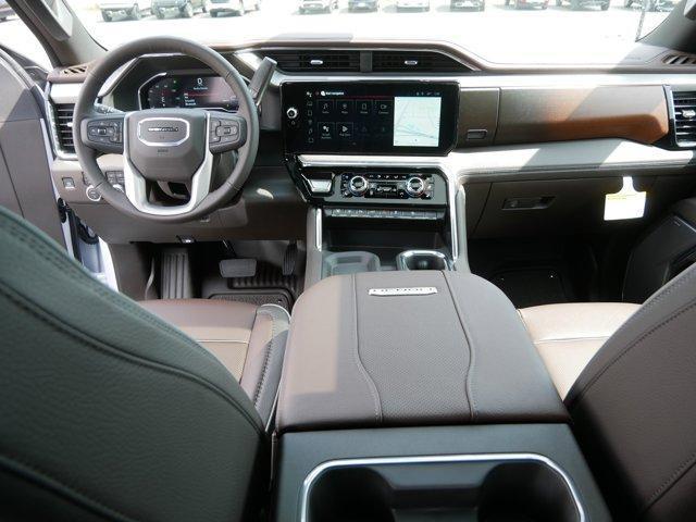 Photo of 2025 White Frost Tricoat GMC Sierra 3500