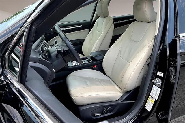 Photo of 2017 Shadow Black Ford Fusion