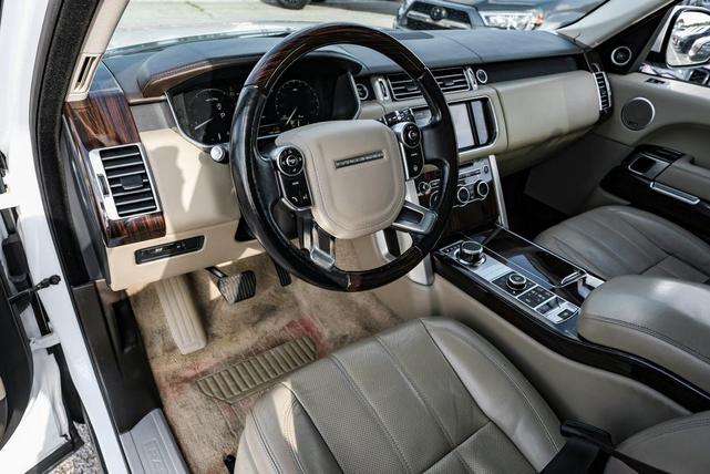 Photo of 2014 Fuji White Land Rover Range Rover
