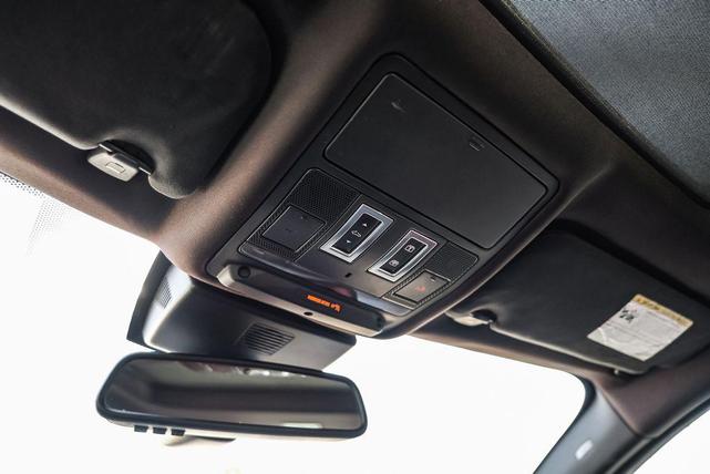 Photo of 2018 Narvik Black Jaguar XF