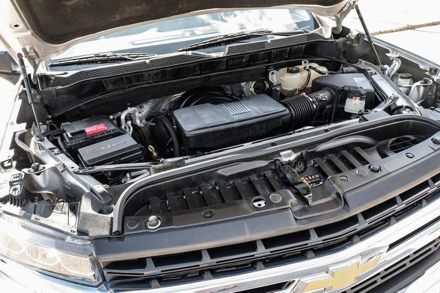 Photo of 2022 Silver Ice Metallic Chevrolet Silverado 1500