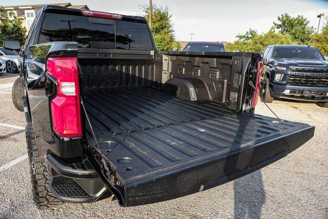 Photo of 2021 Black Chevrolet Silverado 1500